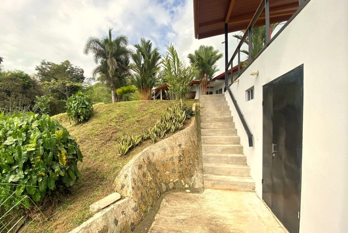 HOUSE WITH THREE BEDROOMS AND MOUNTAINS VIEWS, IN OJOCHAL – 1.8 ACRES, photo 12
