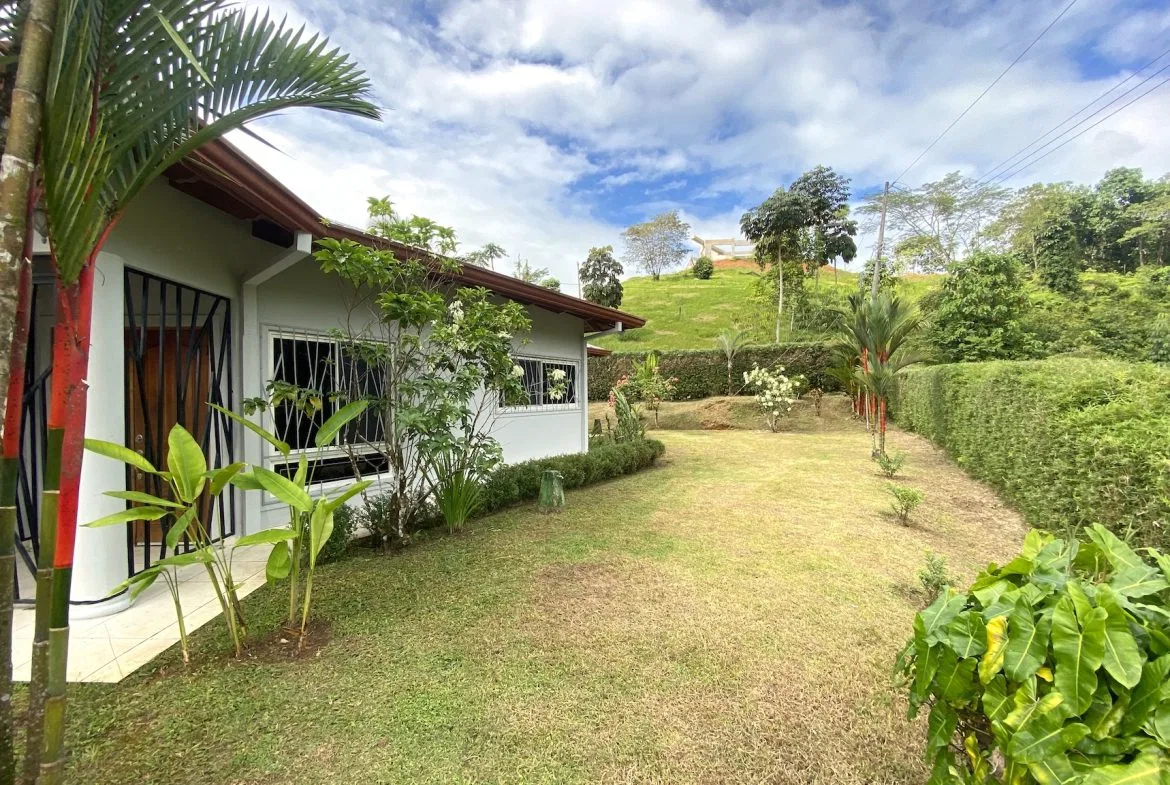 HOUSE WITH THREE BEDROOMS AND MOUNTAINS VIEWS, IN OJOCHAL – 1.8 ACRES, photo 24