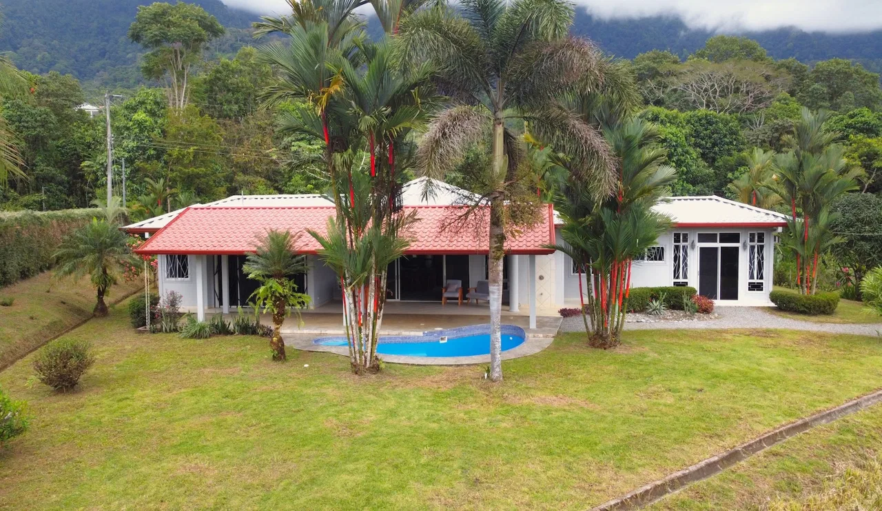 HOUSE WITH THREE BEDROOMS AND MOUNTAINS VIEWS, IN OJOCHAL – 1.8 ACRES, photo 5