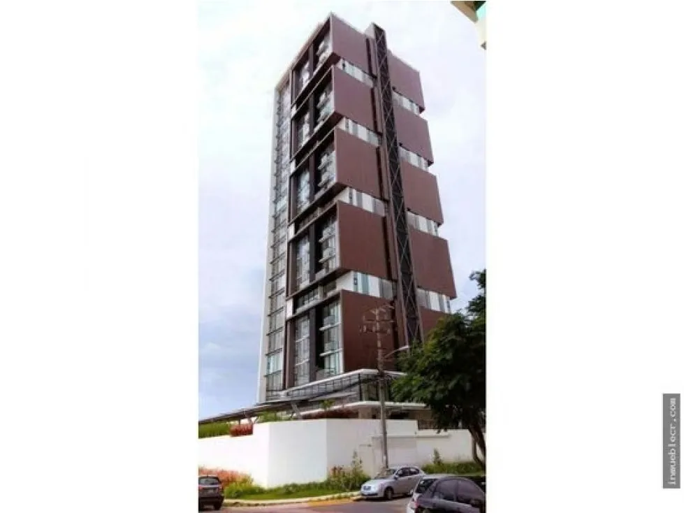 Ubicado a tan solo 100 metros del Estadio Nacional y La Sabana, este moderno y hermoso apartamento ofrece una excelente ubicación, rodeado de restaurantes, cafés, supermercados y una ...