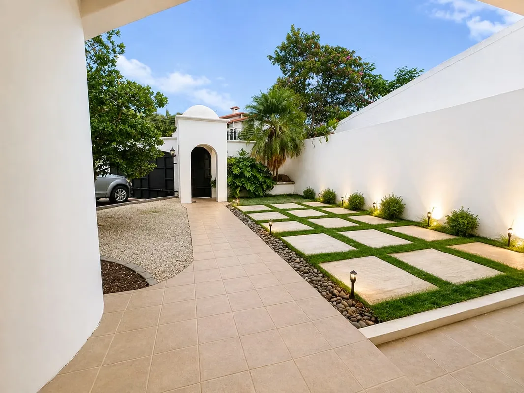 Hermosa propiedad de dos plantas, ubicada en residencial de alta plusvalía., photo 13