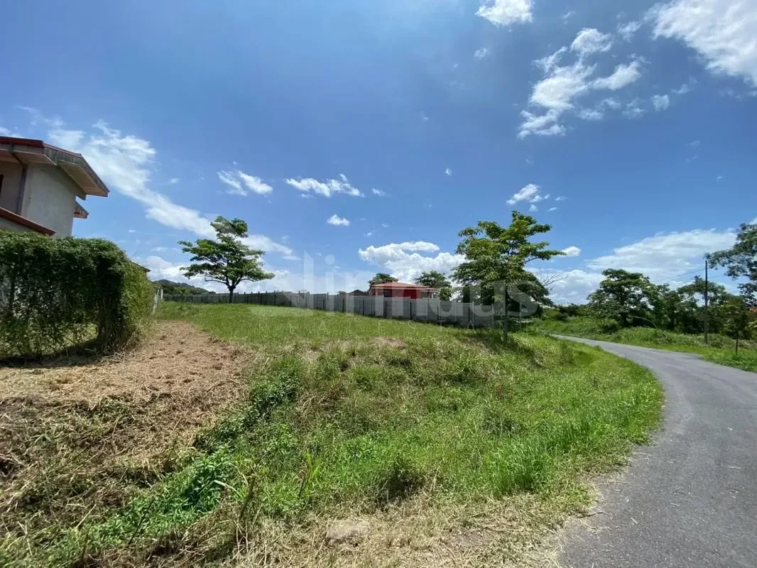 Lote en venta en Urbanización La Caraña, Piedades Santa Ana., photo 3