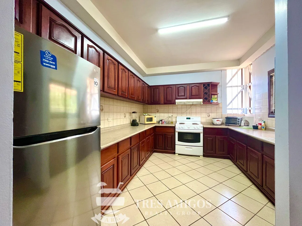 CENTRAL PLACE 203, photo 2