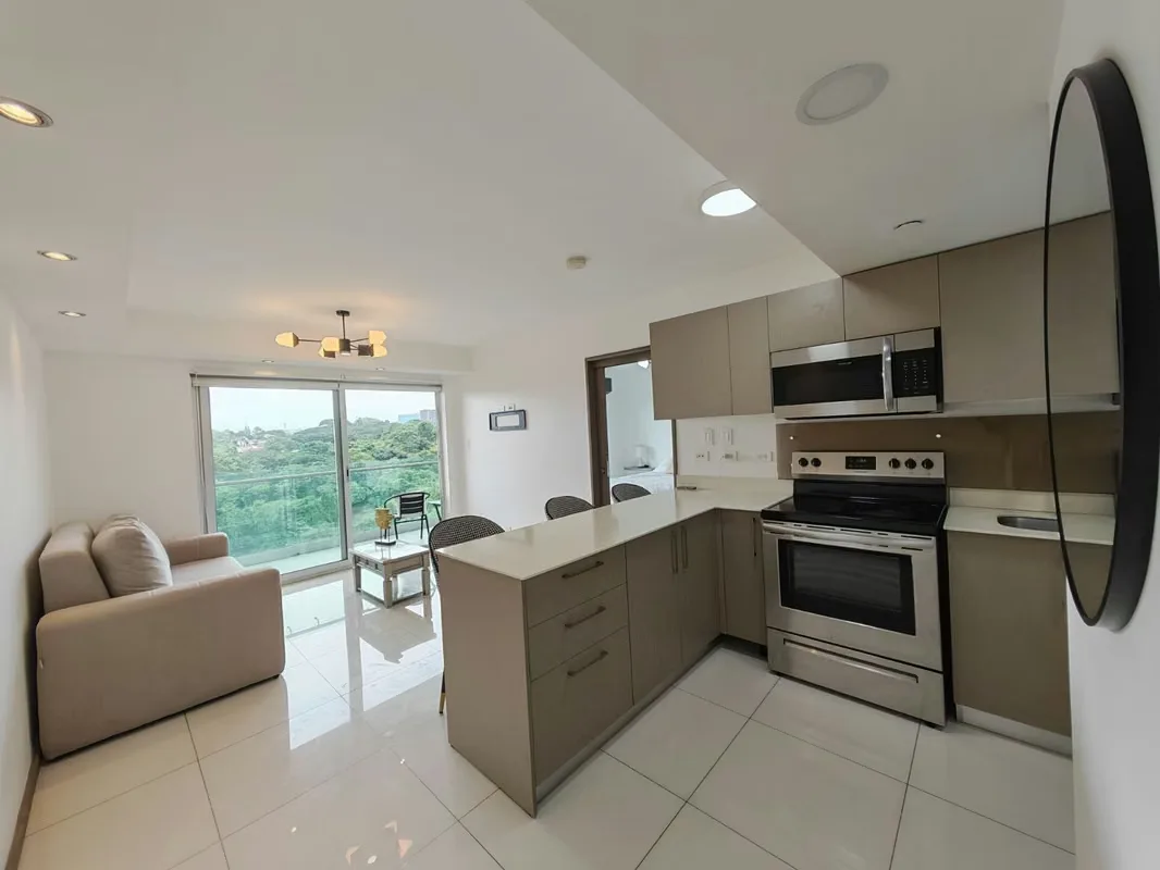 Apartamento para estrenar completamente equipado en el nuevo Proyecto Uruka Point, en zona privilegiada de Uruca detrás del ICT y diagonal al puente Juan Pablo II, con fácil acceso a ...