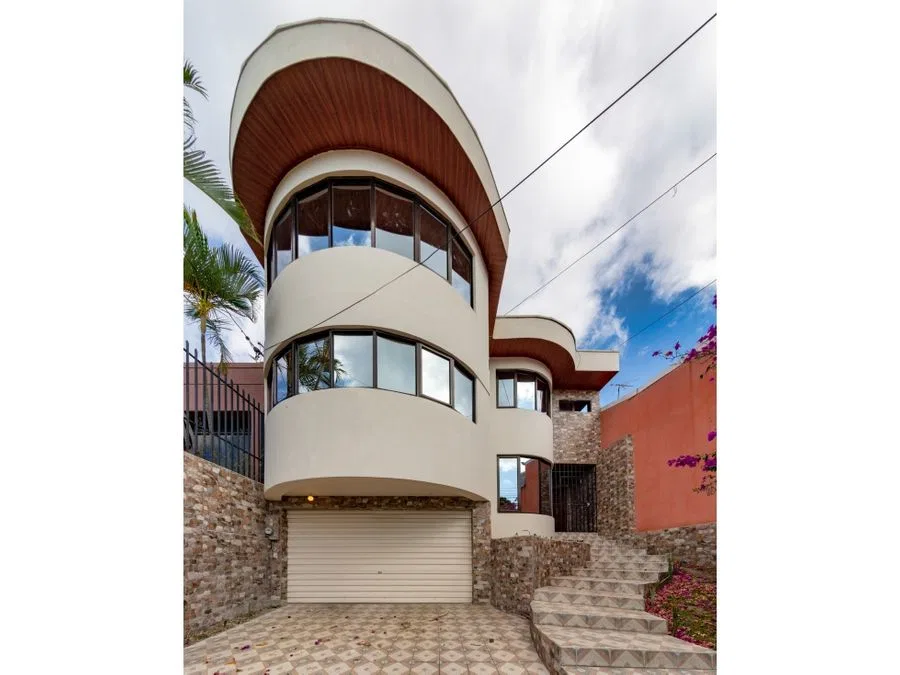 Alquiler de Epaciosa Casa en Rhormoser Uso Residencial
