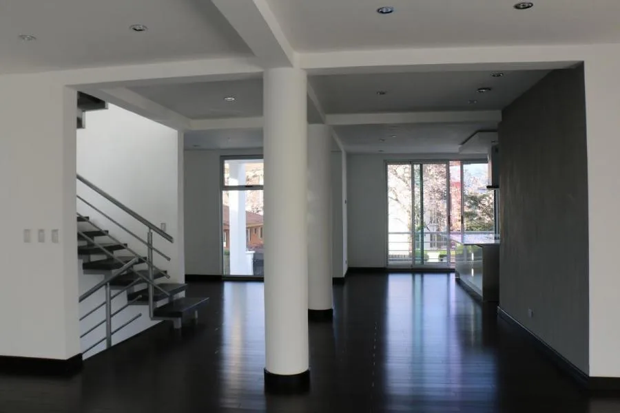 Casa Amplia y Moderna en Venta en Escazu, Guachipelin - Venta en Escazú, photo 12