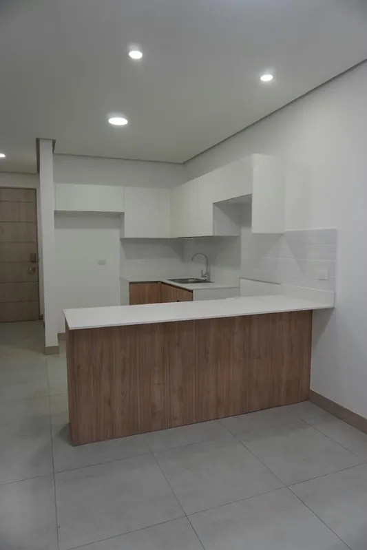 I lived in a completely new apartment! Apartment located on the first floor, within Condominio Lotus, with excellent amenities and spaces designed to enjoy, work and live ...