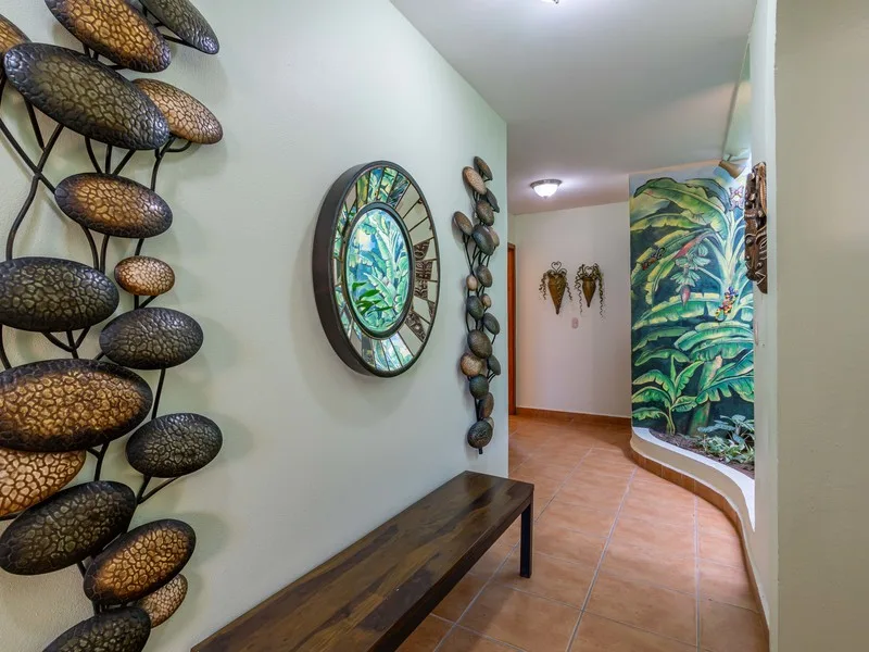3 Bed Condo For Sale in Samara, photo 6