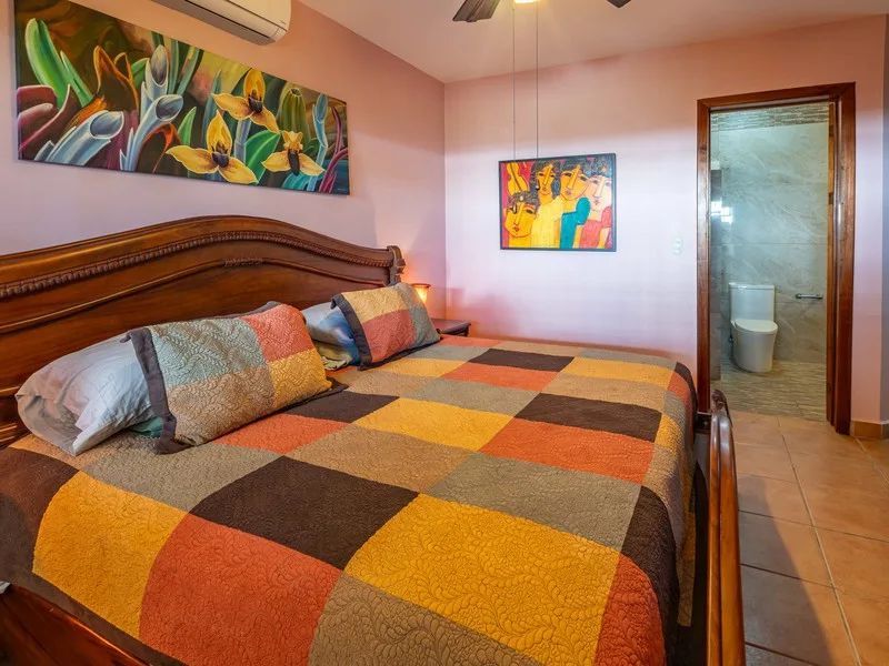 3 Bed Condo For Sale in Samara, photo 10