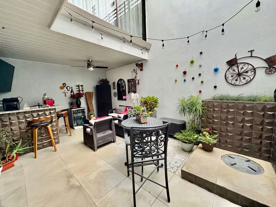 Modern Two-Story House for Sale in Gated Community in Bello Horizonte, Escazú, photo 7