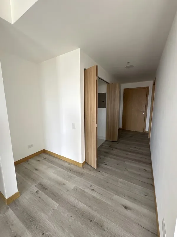 New apartments are rented to premiere in Escalante. We have different options from the 61m2, all of 1 room, 1 bathroom, 1 parking lot in Torre system, and winery., photo 6