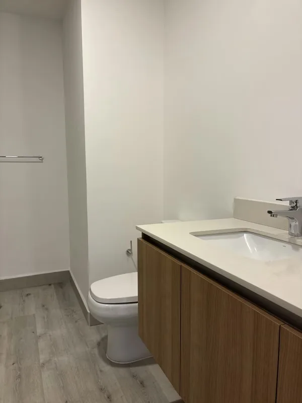 New apartments are rented to premiere in Escalante. We have different options from the 61m2, all of 1 room, 1 bathroom, 1 parking lot in Torre system, and winery., photo 7