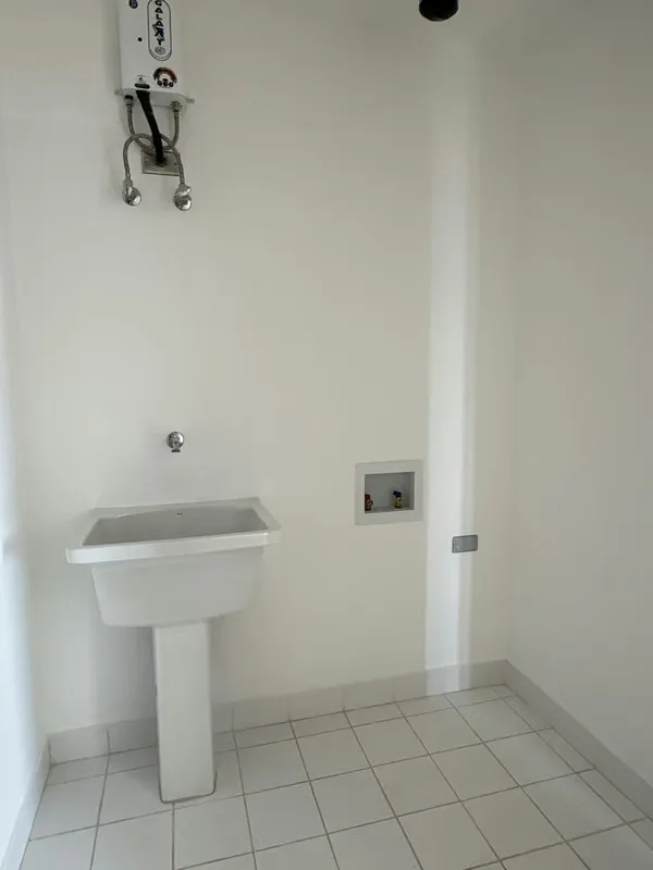 New apartments are rented to premiere in Escalante. We have different options from the 61m2, all of 1 room, 1 bathroom, 1 parking lot in Torre system, and winery., photo 9