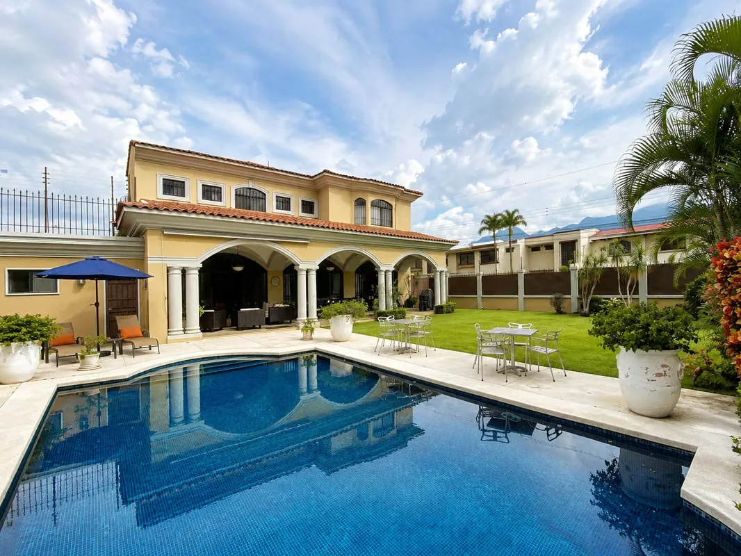 EXCLUSIVE RESIDENCE FOR SALE IN TREJOS MONTEALEGRE, photo 11