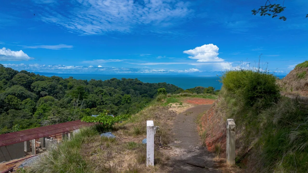 PROPERTY WITH TWO SALES OPTIONS, IN PIÑUELA – 0.7 ACRES, photo 15