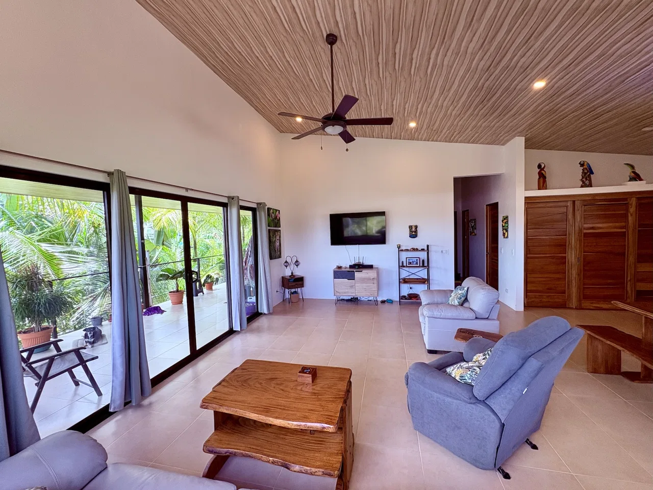 PROPERTY WITH TWO BEDROOM AND MOUNTAIN VIEWS, IN  UVITA – 0.27 ACRES, photo 11
