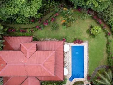 Casa con vista al mar más casita en 11,5 acres con sendero al río y poza para nadar, photo 8