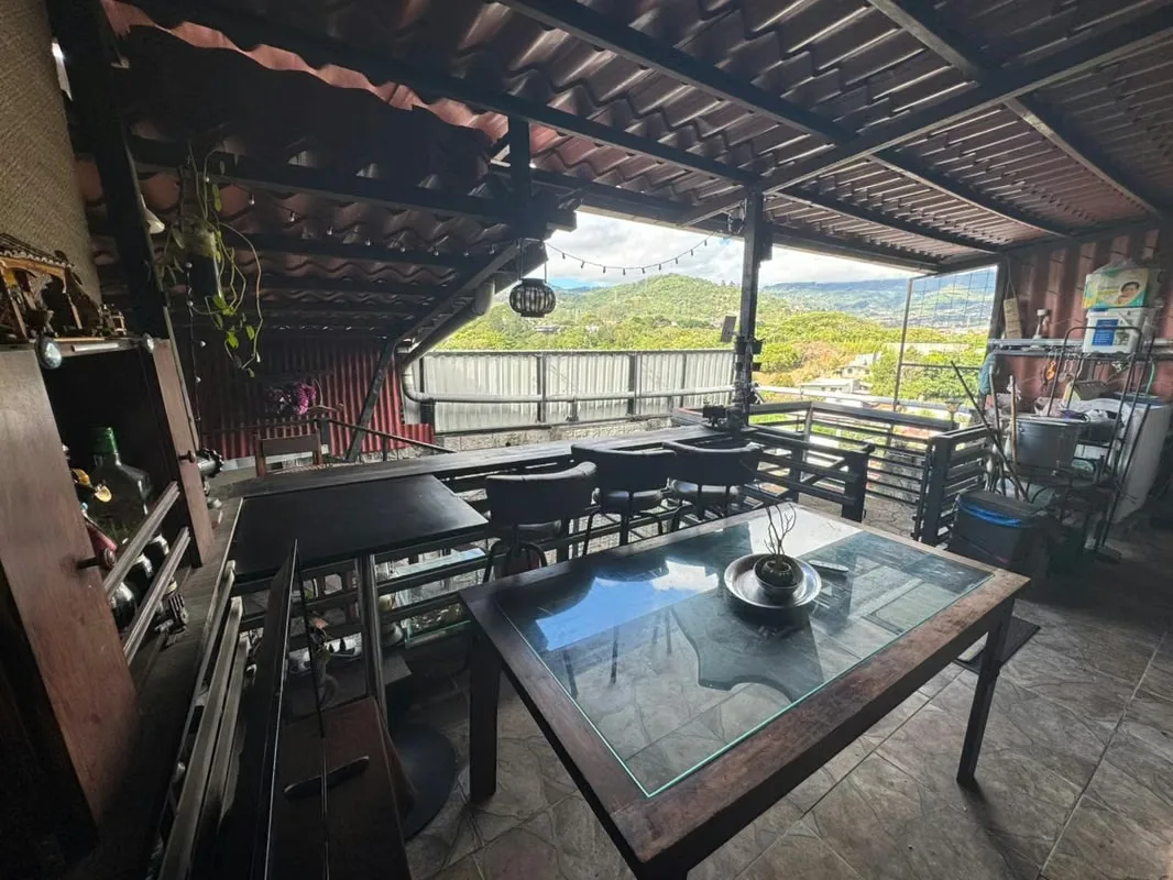Venta de casa en Los Sitios de Moravia. Posee un lote de 144 m2 con una construcción aproximada de 123 m2, con una antigüedad de 15 años. Cuenta con un espacio de garaje con ..., photo 12