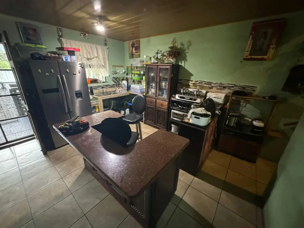 Venta de casa en Los Sitios de Moravia. Posee un lote de 144 m2 con una construcción aproximada de 123 m2, con una antigüedad de 15 años. Cuenta con un espacio de garaje con ..., photo 7