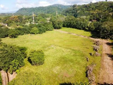 Lote titulado 1: Parcela de desarrollo privilegiada en el centro de la ciudad de Dominical, photo 3