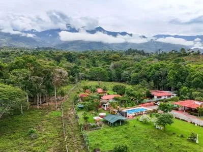 🏘️🌄Lujosa Hacienda de Estilo Mexicano en Pérez Zeledón, Piscina, Sauna y Amplios Jardines, photo 6
