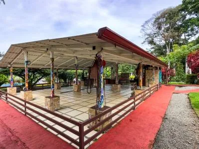 🏘️🌄Lujosa Hacienda de Estilo Mexicano en Pérez Zeledón, Piscina, Sauna y Amplios Jardines, photo 9