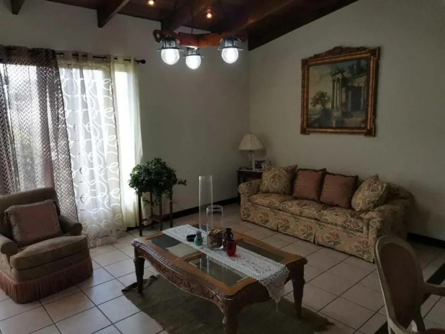 Venta de Casa Curridabat Lomas Ayarco ( JR ) - Venta en Curridabat, photo 12