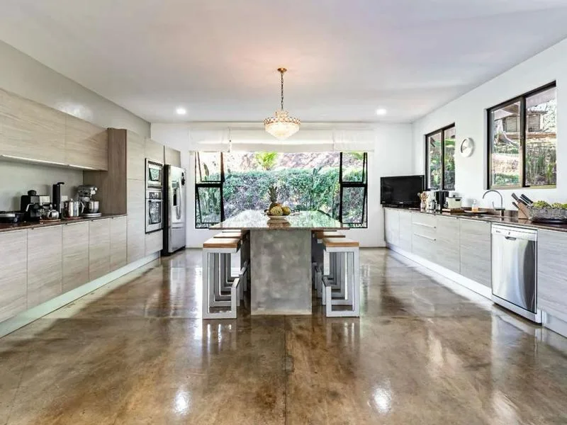 6 Bed Single Family Homes For Sale in Turrubares, photo 5