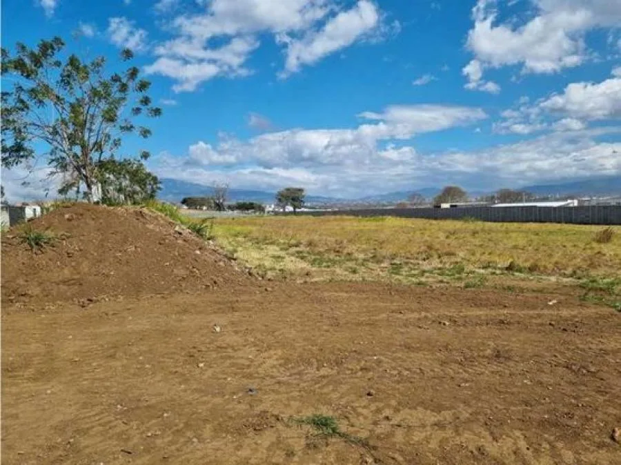 Lote en venta en Heredia, uso comercial, 5PDC7217546 - Venta en Heredia