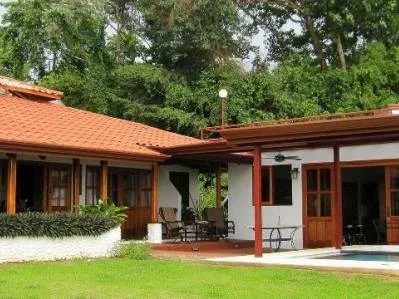 Palmita Uvita Home With Master Villa