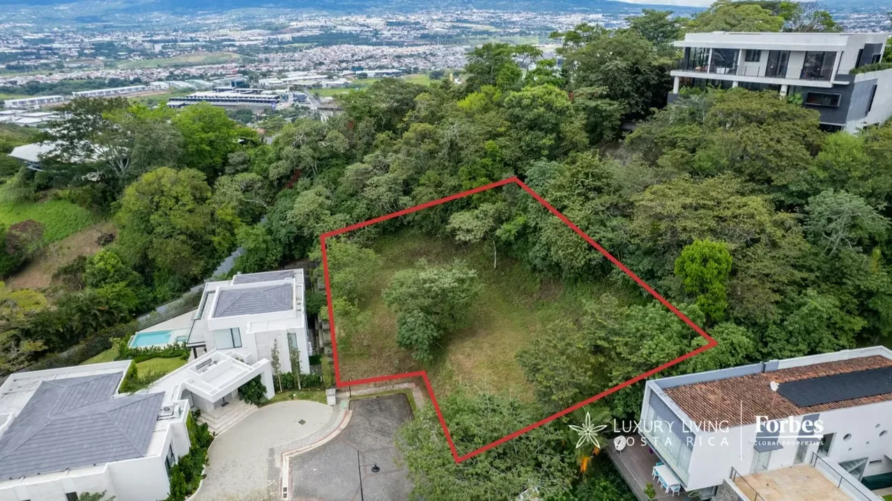 Este lote de 1.266 m² ubicado dentro del exclusivo condominio Cerro Real, en el distrito de San Rafael de Escazú, representa una oportunidad privilegiada para quienes desean construir ..., photo 4