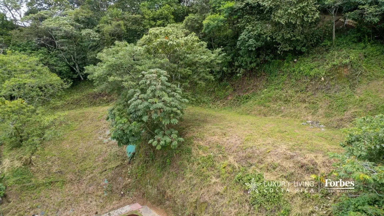 Este lote de 1.266 m² ubicado dentro del exclusivo condominio Cerro Real, en el distrito de San Rafael de Escazú, representa una oportunidad privilegiada para quienes desean construir ..., photo 9