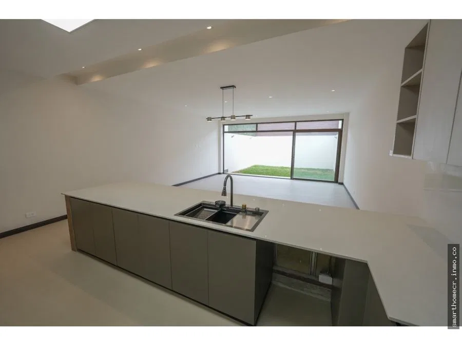 ALQUILER DE CASA PARA ESTRENAR EN TREJOS MONTEALEGRE, ESCAZÚ*