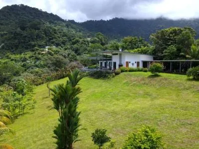Casa de lujo con vista al mar y elegantes cabañas frente al río, photo 4