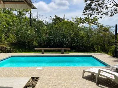 Casa de lujo con vista al mar y elegantes cabañas frente al río, photo 6