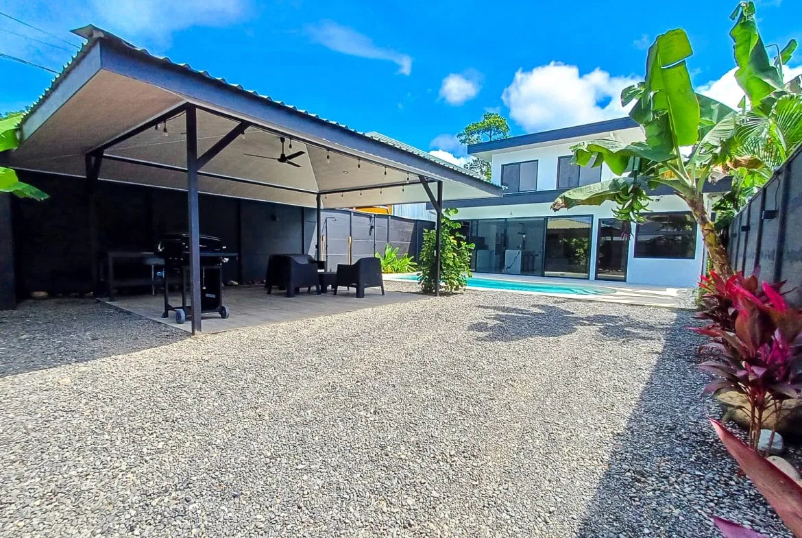 PROPERTY WITH THREE BEDROOMS AND POOL, IN UVITA – 0.07 ACRES, photo 6