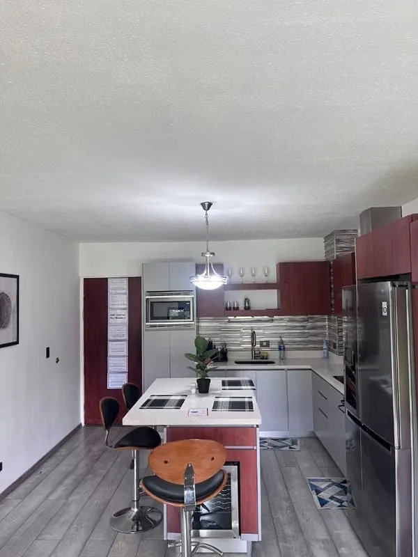 Se alquila apartamento en Liberia, a 5min del aeropuerto en condominio con piscina, gimnasio, amplias zonas verdes y parqueo.