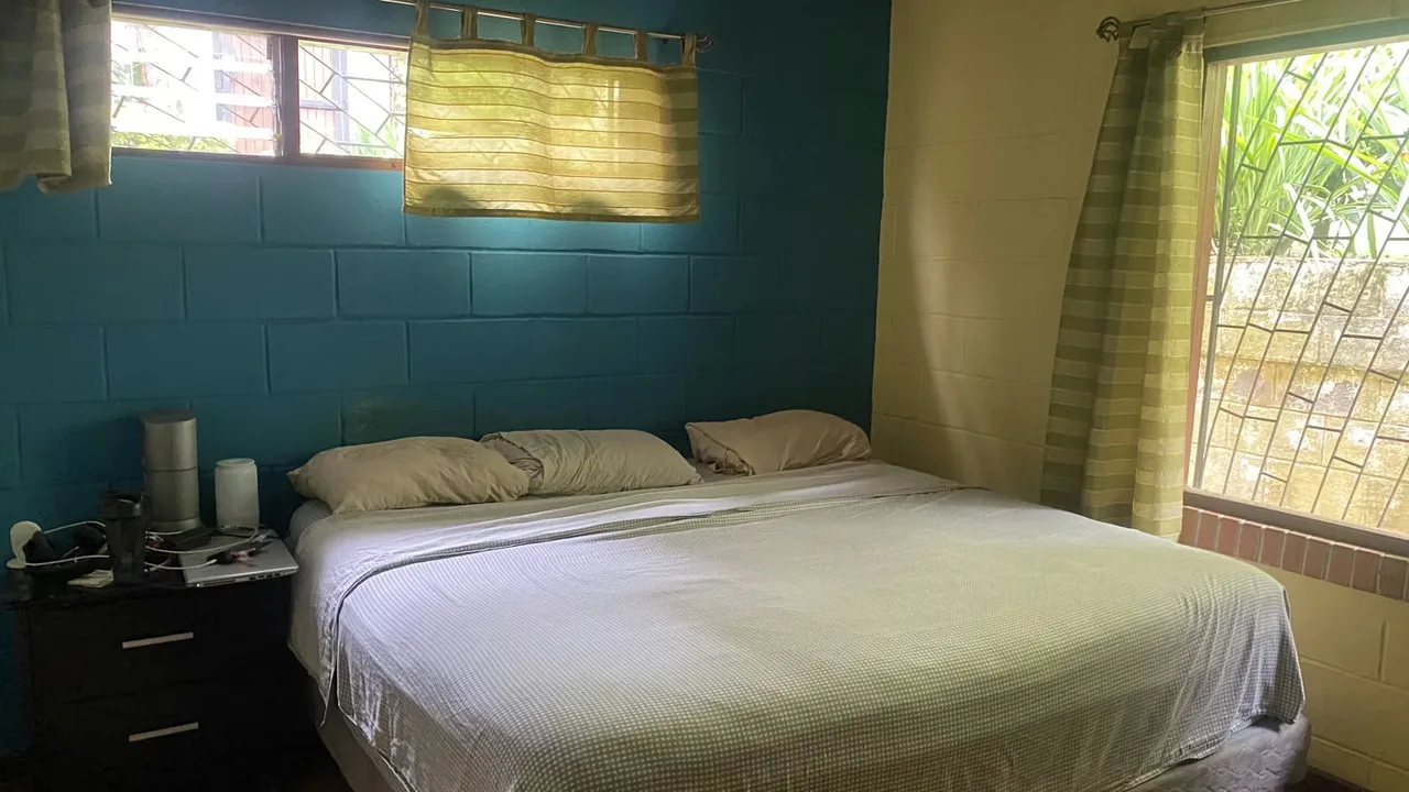 Hermosa casa de una planta, ubicada en una propiedad tranquila y rodeada de naturaleza, que cuenta además con dos apartamentos ..., photo 15