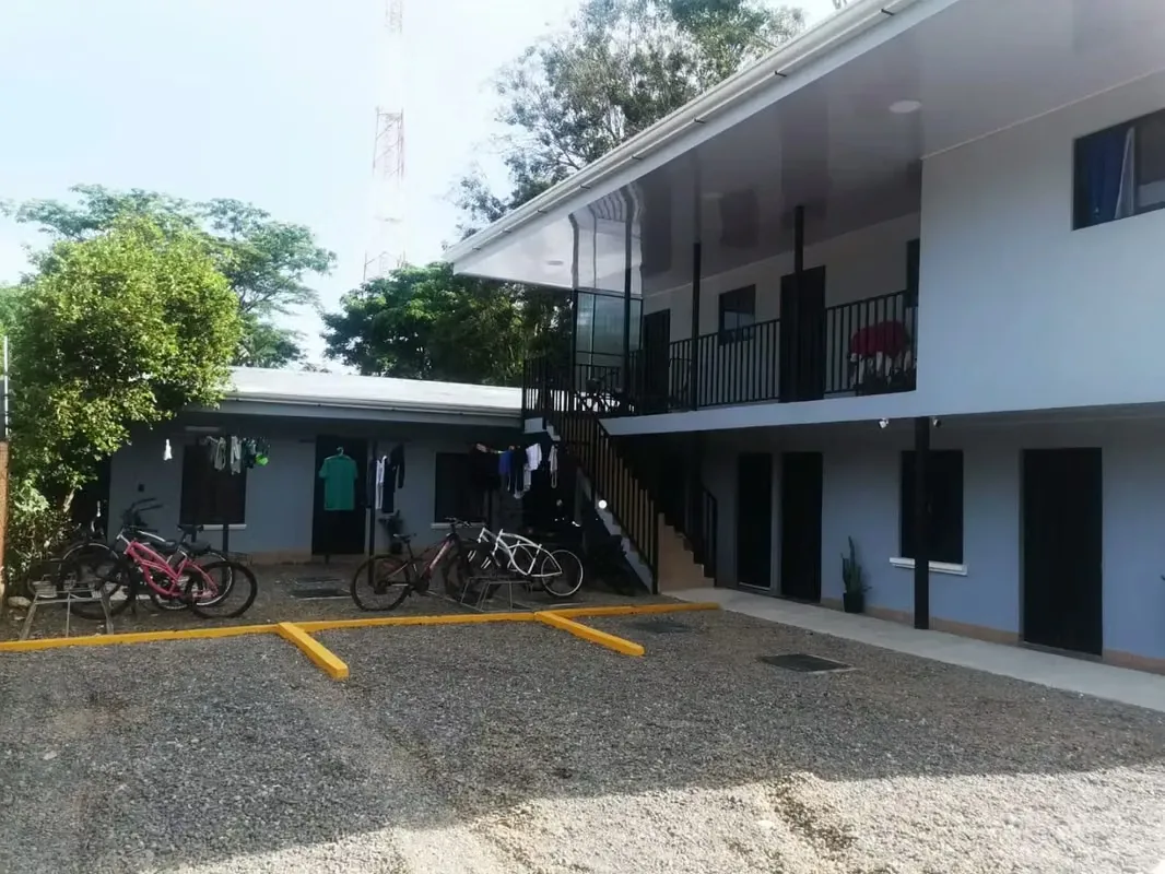 Apartment complex recently remodeled 100%. The property consists of 10 individual apartments, which are rented entirely on a long-term basis, generating attractive returns for ..., photo 9