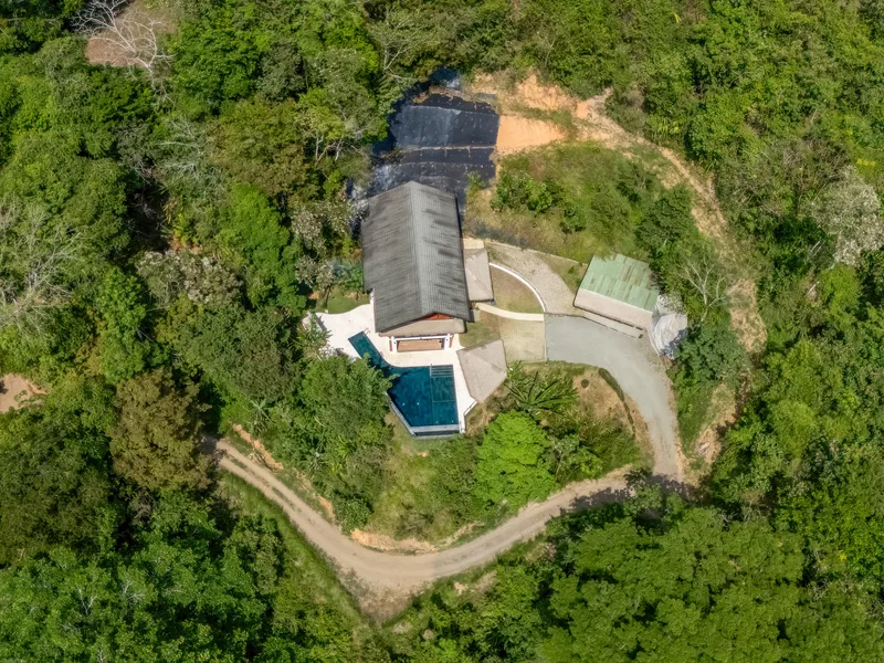 4 Bed Single Family Homes For Sale in Dominical, photo 5