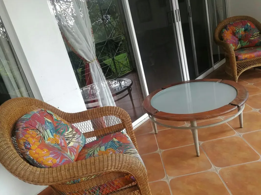 Apartamento amoblado en alquiler, Alto de Las Palomas, con terraza y jardín, photo 3
