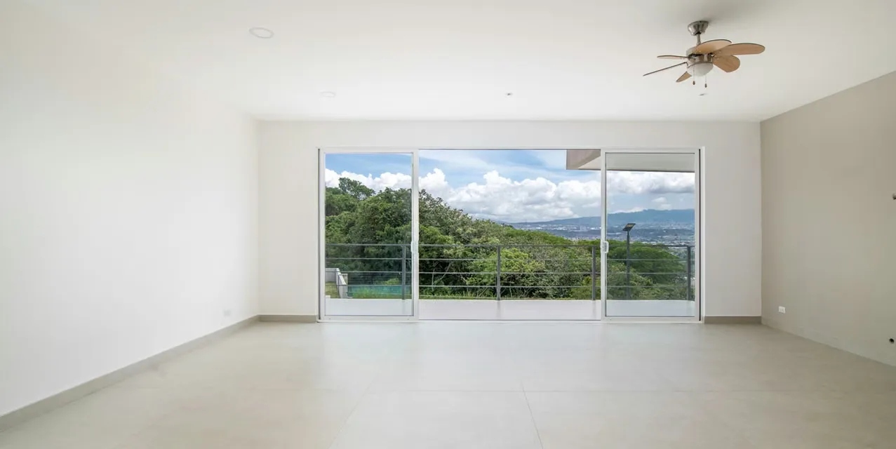 4-bedroom brand new residence in Escazú with mountain views, modern kitchen, private suite, and community pool in Condominio Lomas 2370, Costa Rica., photo 2