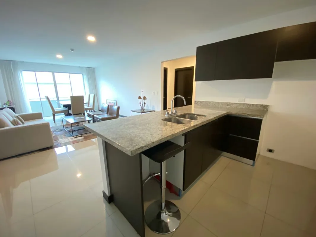 Apartamento en alquiler sin amueblar ubicado en Granadilla de Curridabat.
