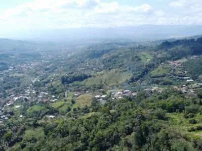 Paraíso Natural en Tirrá de Rivas: Finca de Café con Vistas Impresionantes y Naciente Propia, photo 5