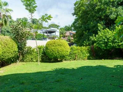 Lote con vista directa al océano — ¡Invierta en el paraíso de Punta Leona!