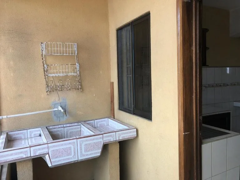 Income-Generating Commercial Property in Downtown Liberia – Turnkey Investment Opportunity