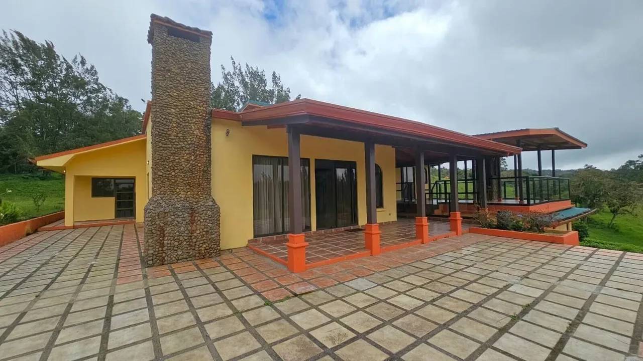 Quinta for Sale San Jeronimo Moravia