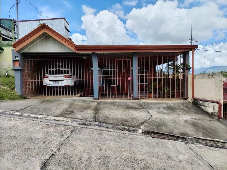 Venta de casa de 4 habitaciones en Pérez Zeledón, photo 2