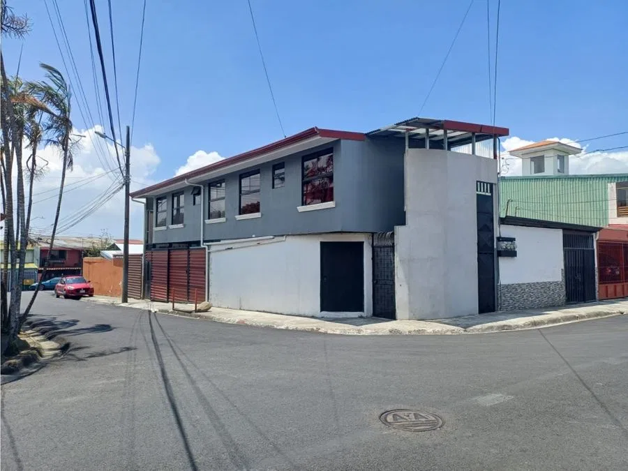 Se vende casa con apartamentos, ideal para inversión!
