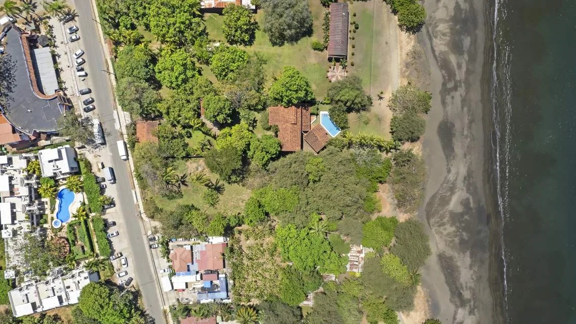 1977m2 Beachfront Lot in Playas del Coco, photo 4